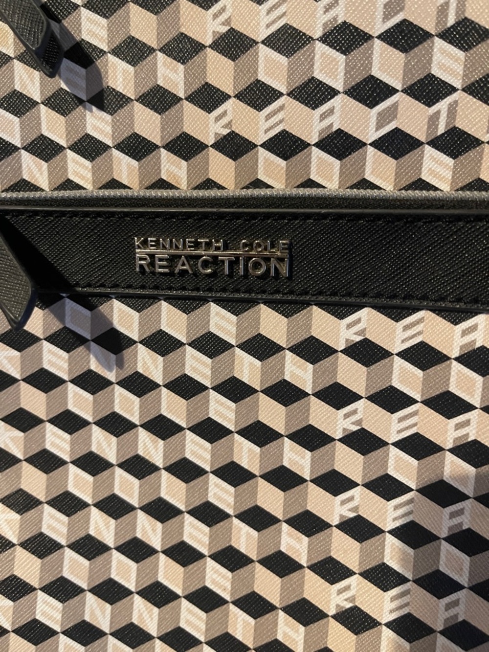 Kenneth Cole Reaction Black & Cream Patterned Crossbody - Picture 3 of 8